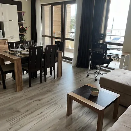 Le Bijou- Cabacum Plaza, With Free Parking شقة