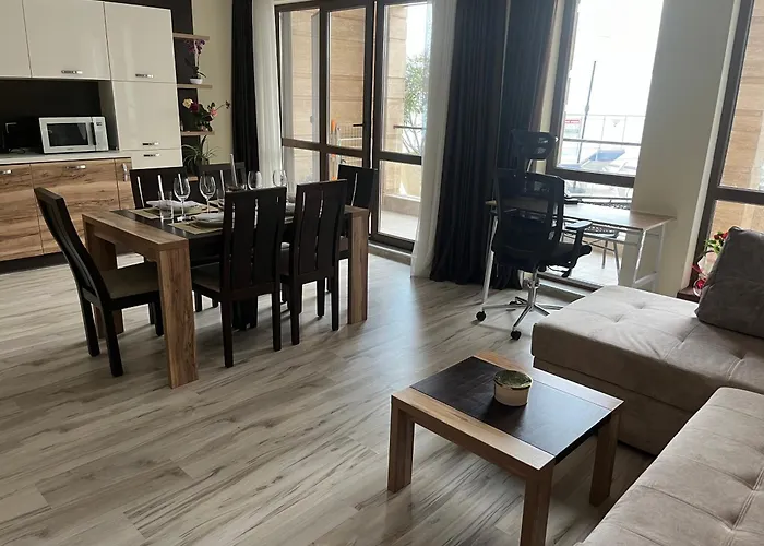 Le Bijou- Cabacum Plaza, With Free Parking Appartement